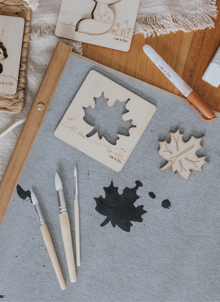 Stencil, Stamp & Spray Set