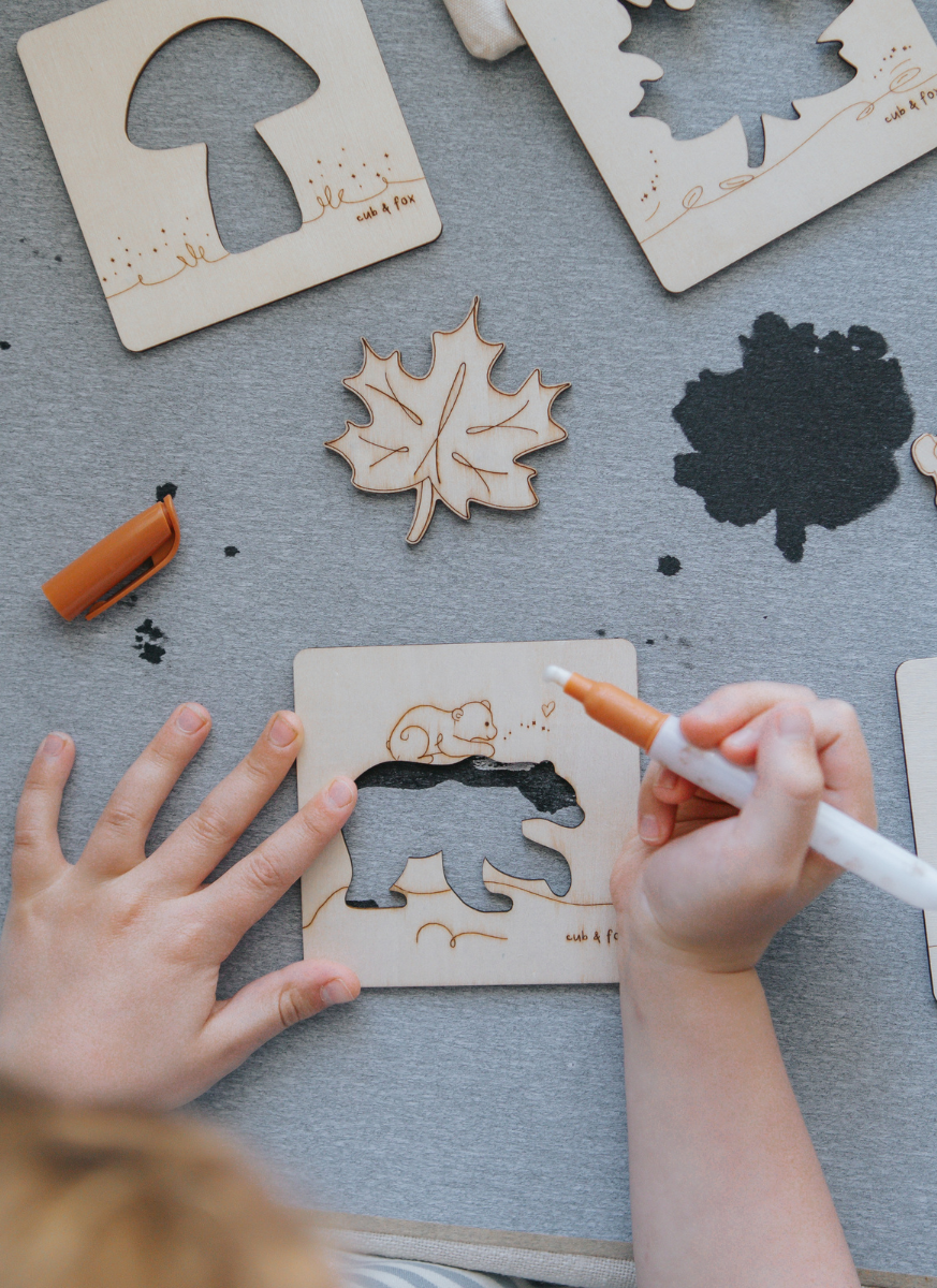 Stencil, Stamp & Spray Set